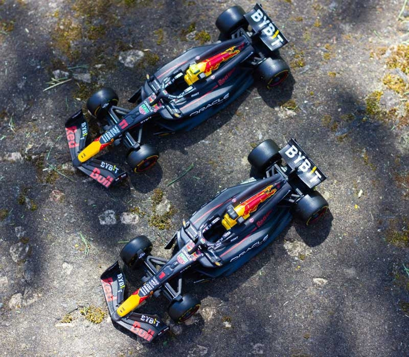 1:43 F1 Red Bull Racing Rb20 2024 Two Pack Verstappen And Perez - Image 2