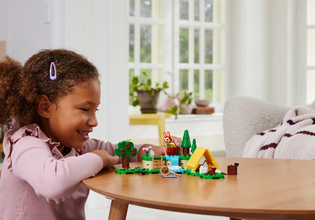 LEGO Animal Crossing Bunnie's Outdoor Activities 77047 - Image 8