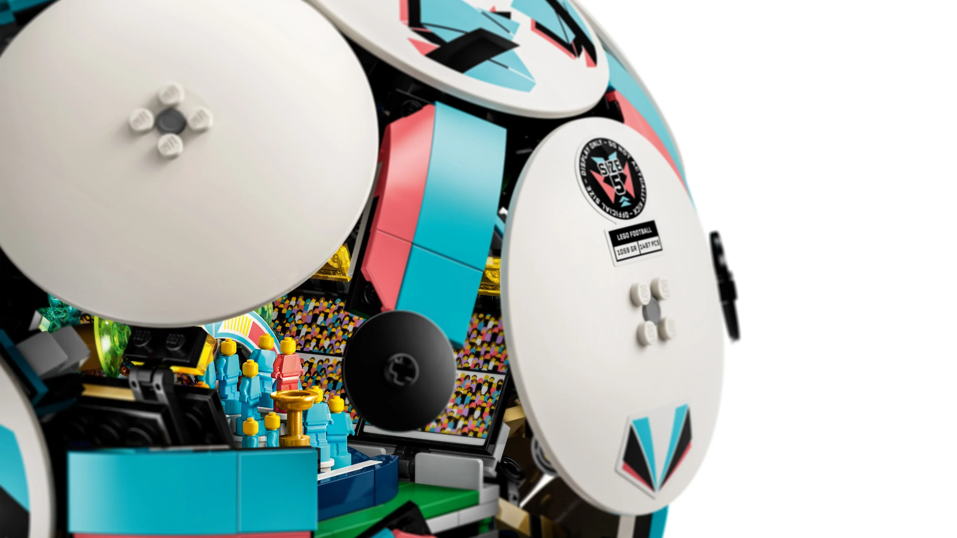 LEGO Editions Football - 3D Display Model 43019 - Image 5