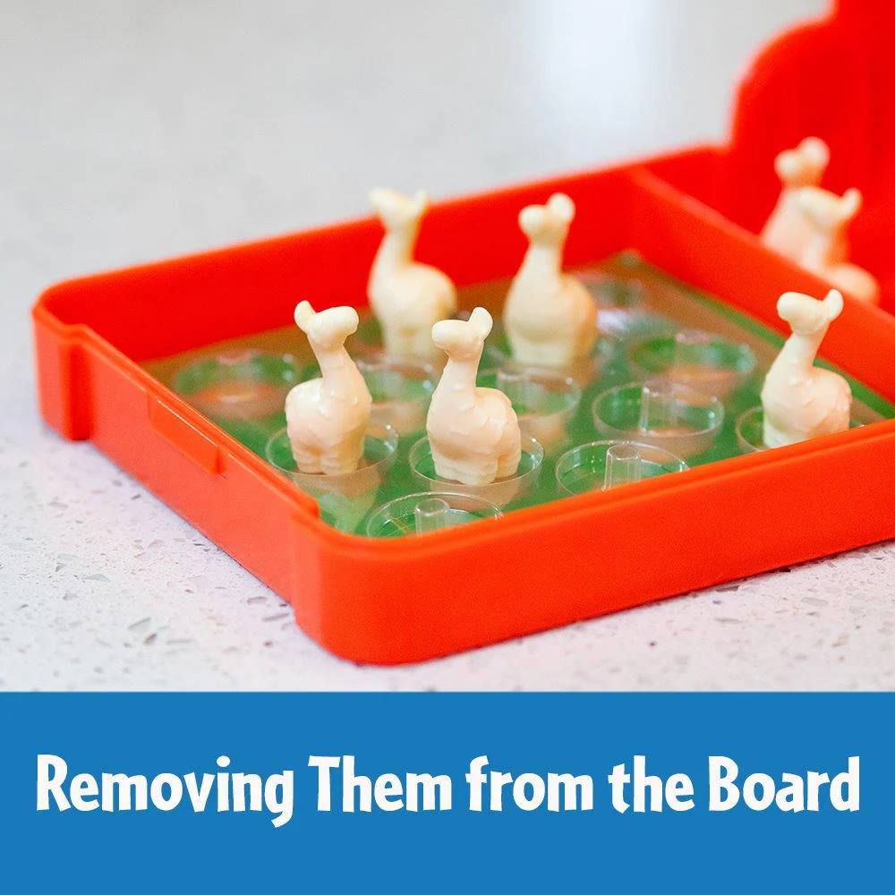 Ravensburger Flip N' Play Leaping Llamas Board Game - Image 3