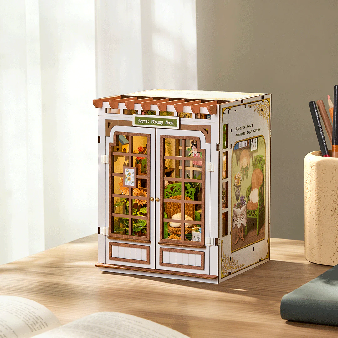 Rolife Secret Bloomy Nook DIY Book Nook Kit - Image 3