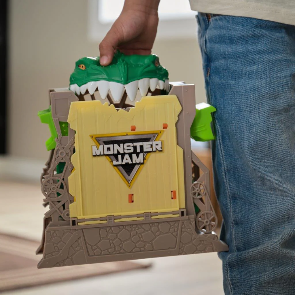 Monster Jam Dragon Dungeon Of Doom - Image 8